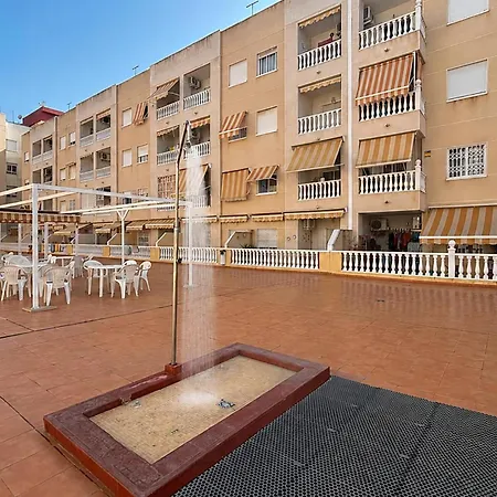 Apartament 2 Bedroom Lovely In Torrevieja